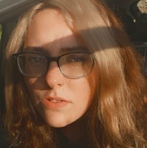 Meet your Posher, Charlee